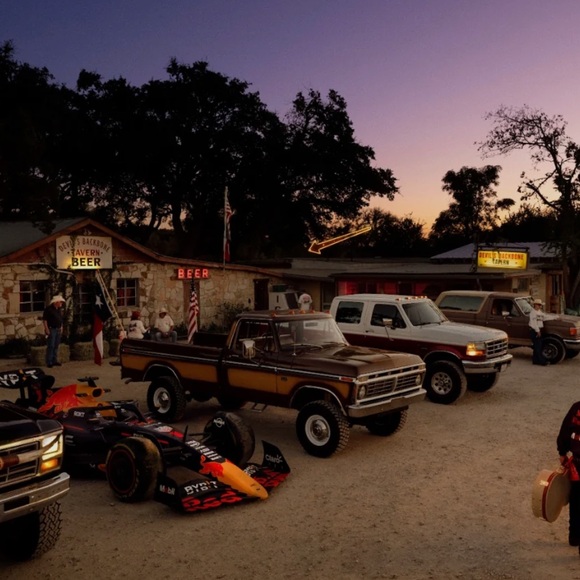 CHERRY LA 🏎️ Red Bull F1 Grand Prix Austin TX Los Angeles Faded Black Tee XS - Picture 16 of 16